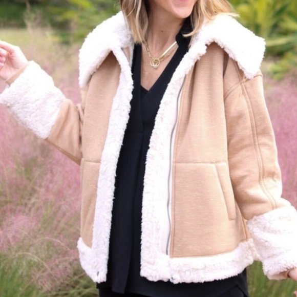 CAbi Jackets & Blazers - CAbi McQueen Jacket Tan Faux Shearling Full Zip Like New 3908 Sz M